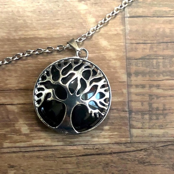 Black Agate tree of life pendant. - Picture 1 of 7